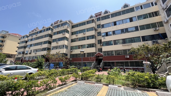 隆基花园外景图