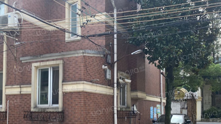 新泾别墅外景图