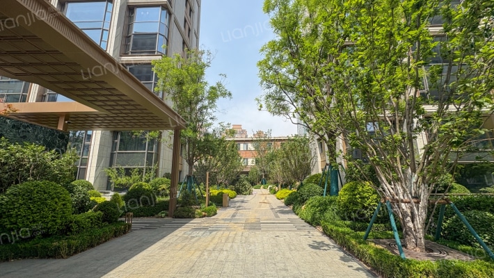 绿城·鳳起悦鸣外景图