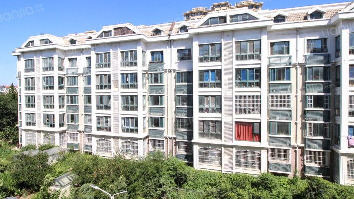 凤凰苑小区外景图