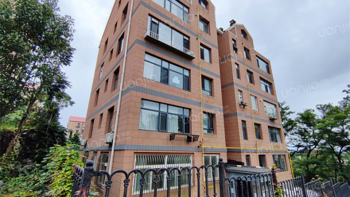 民航大连疗养院外景图