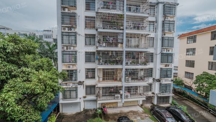 华弘公寓外景图