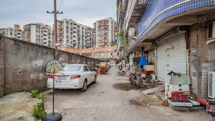 仓坦大楼外景图