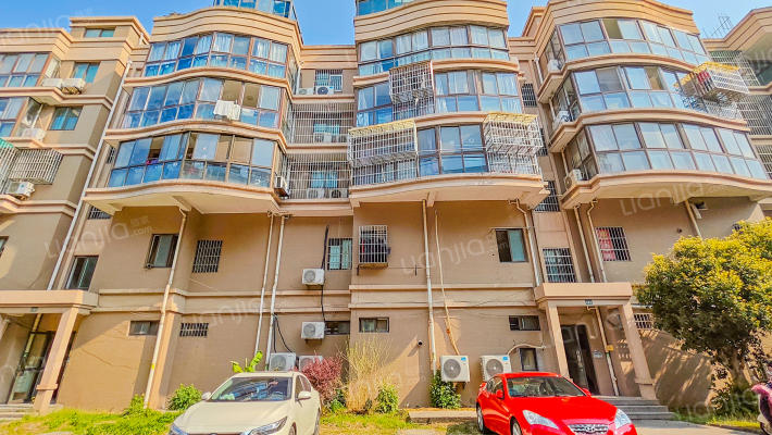 江南春天外景图