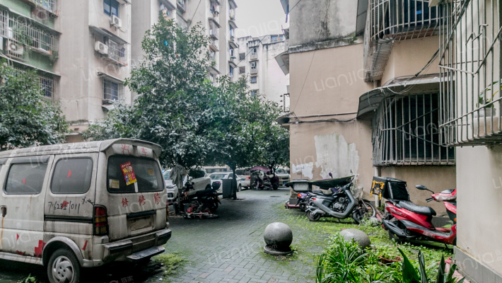 颐乐园小区外景图