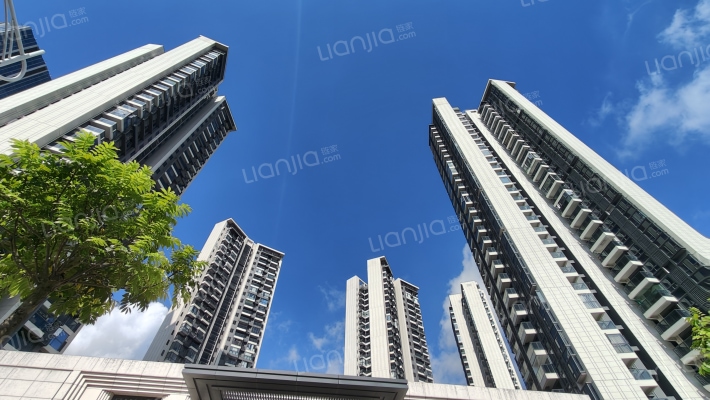 保利天汇外景图