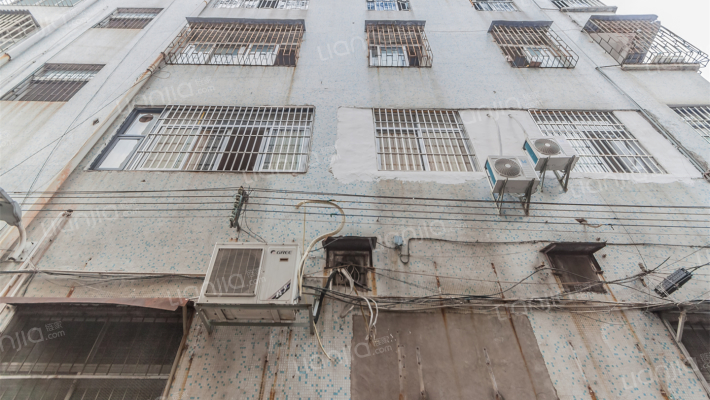 起湾村商业街9号外景图