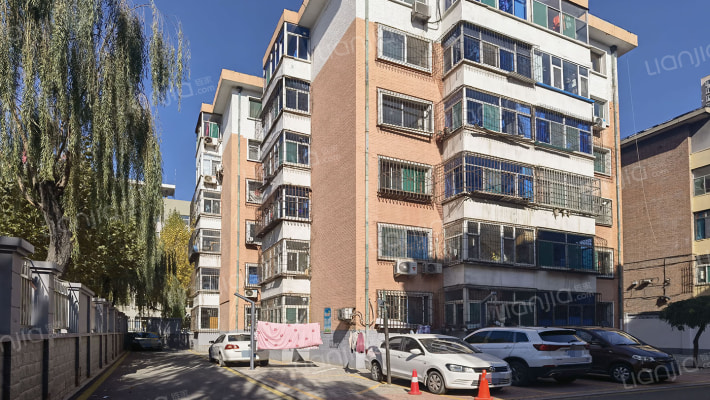 桥西小学宿舍外景图