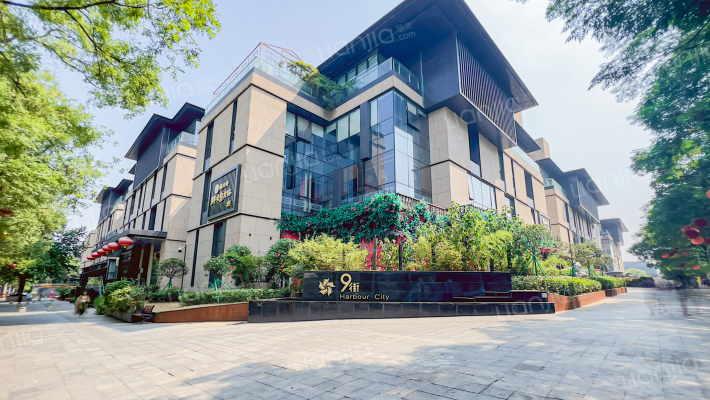 西安财经学院红专路生活区外景图