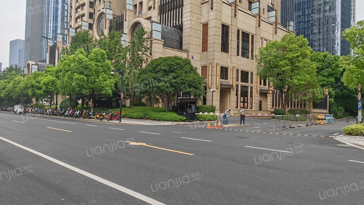 世华帝宝大厦外景图