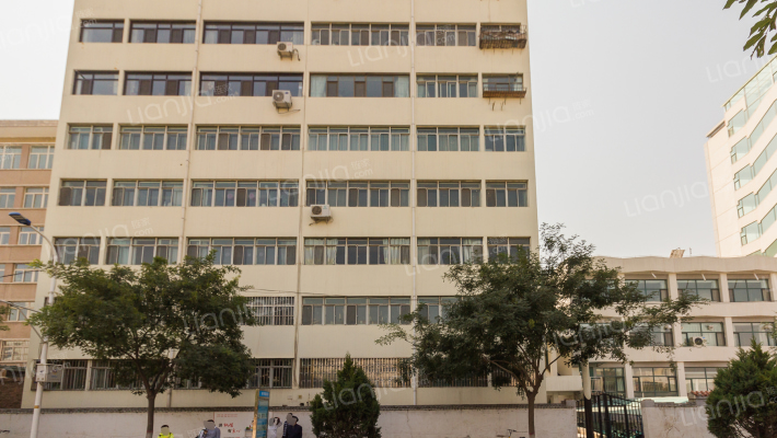 甘肃省膜科院家属楼外景图