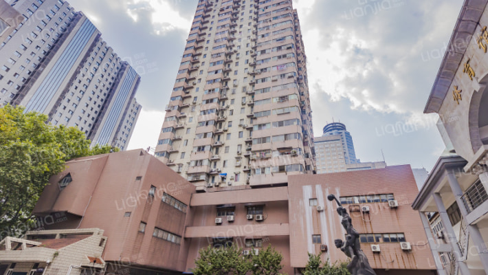 洪宇大厦外景图