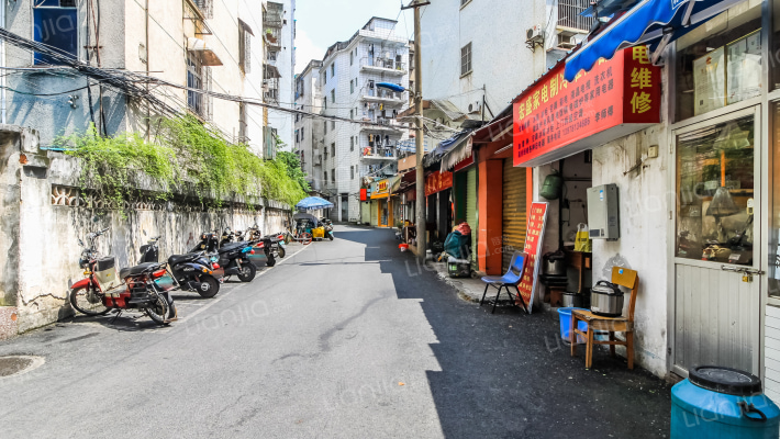 星湖路南一里11号院外景图