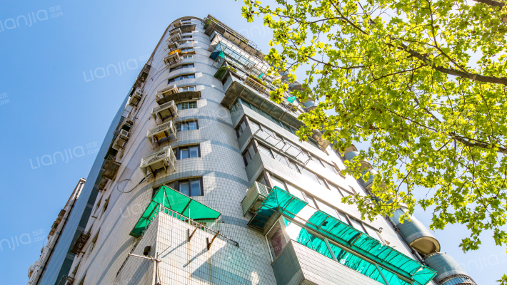 久乐大厦外景图