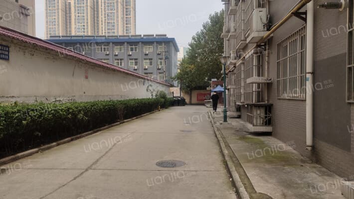 肖家村安置楼外景图