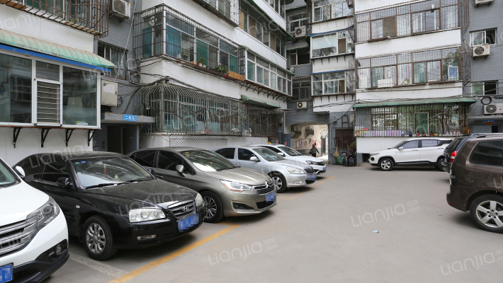 晋商银行宿舍外景图