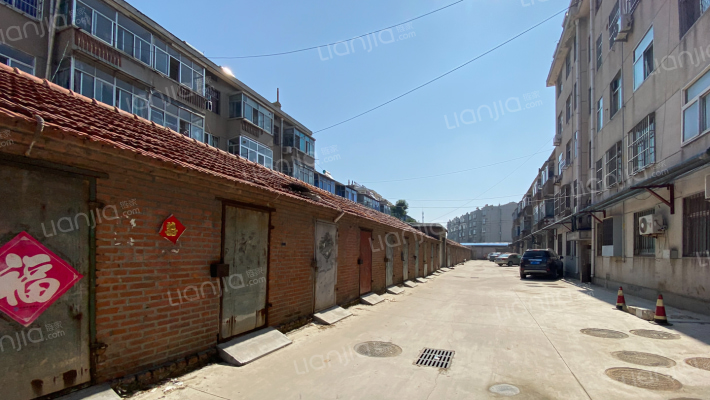 造纸厂宿舍楼外景图