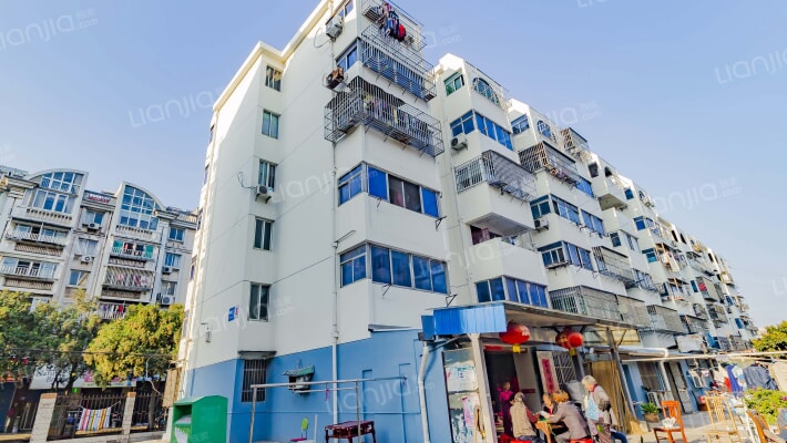 港中新村一区外景图