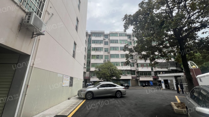 征稽公寓外景图