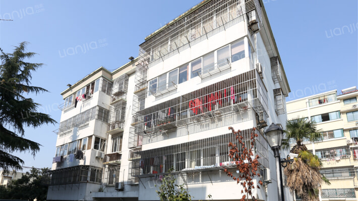 秦峰花园一村外景图