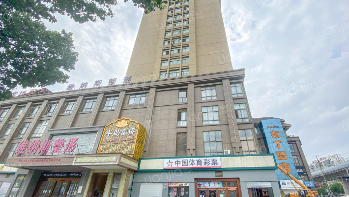 翠微苑商业大厦外景图