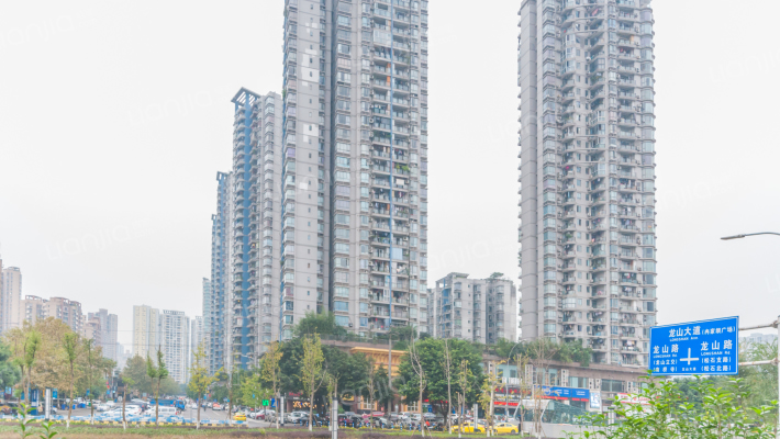 逸静丰豪外景图