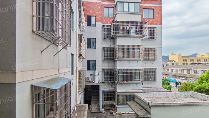 东旺公寓外景图