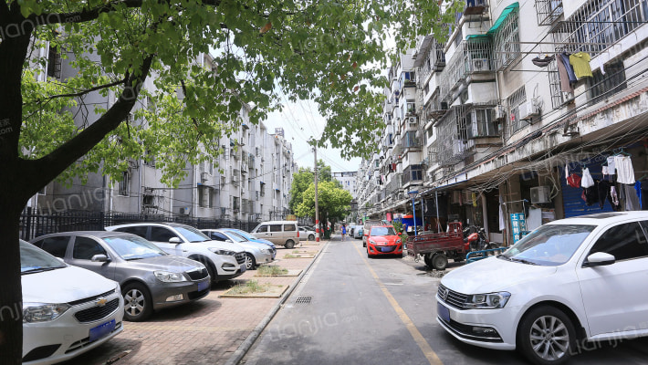 绿都新村外景图