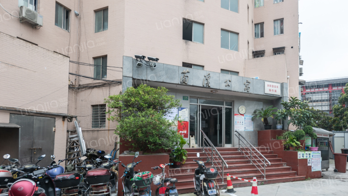 兰溪公寓外景图