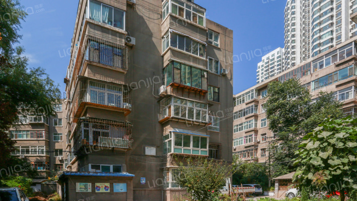 甘肃省七三局外贸局公司家属院外景图