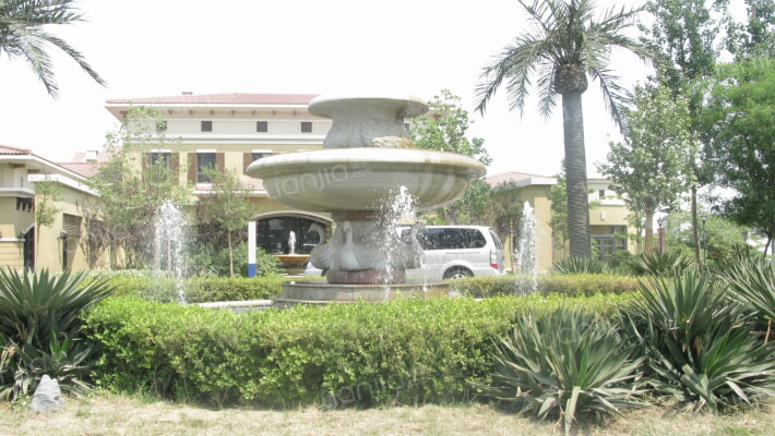 天鹅湖天湖园外景图