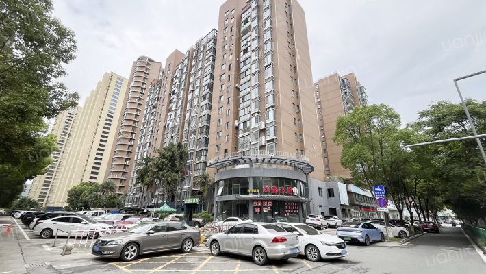 育英左岸铭苑外景图