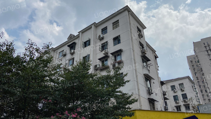 长中小区外景图