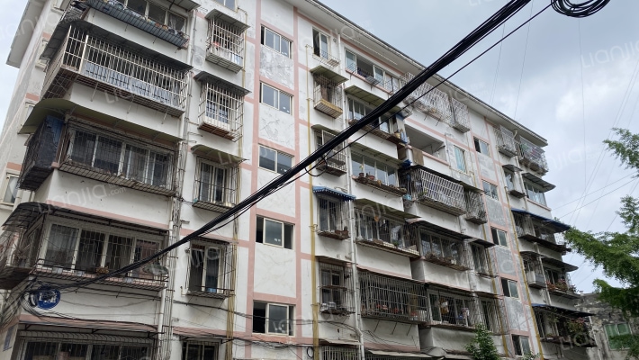 岷江局家属区外景图