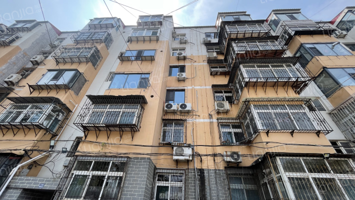 农林路81号院外景图