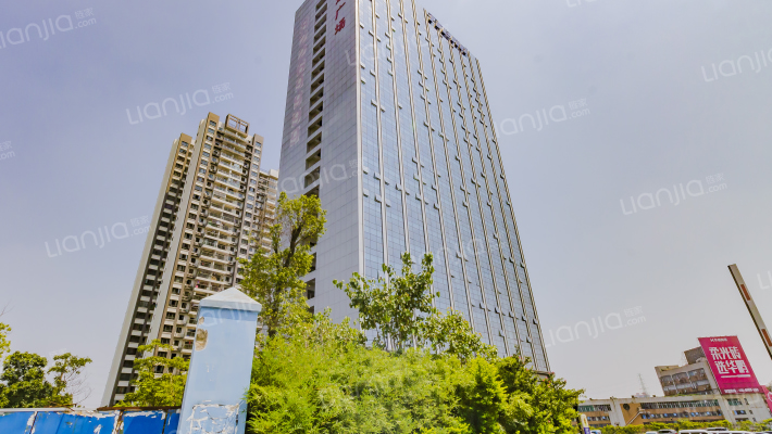 卓远广场外景图