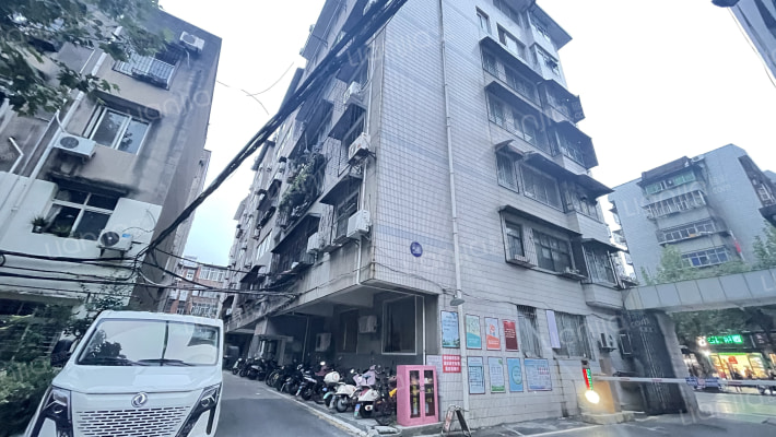 襄阳市科学技术局家属院外景图