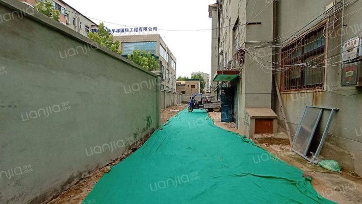 自来水公司院外景图