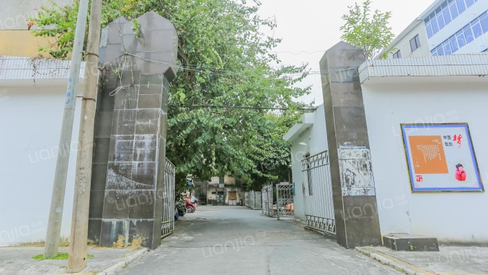 地税局宿舍外景图