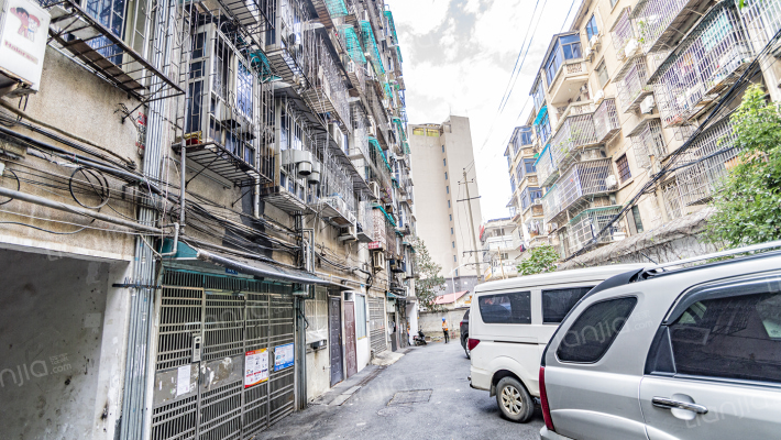 湘江航运宿舍外景图
