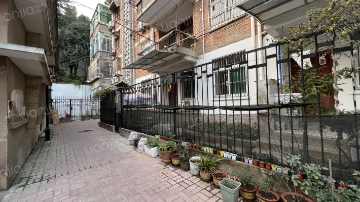 省国防工办宿舍外景图