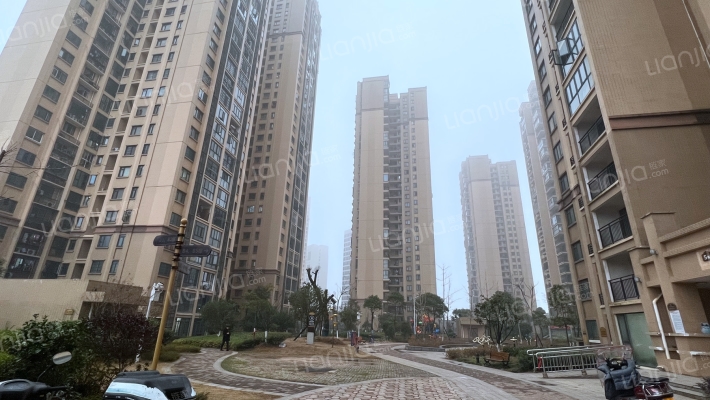 洋湖春园外景图