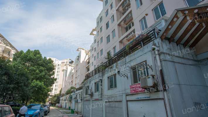 中央花园锦鹃谷外景图