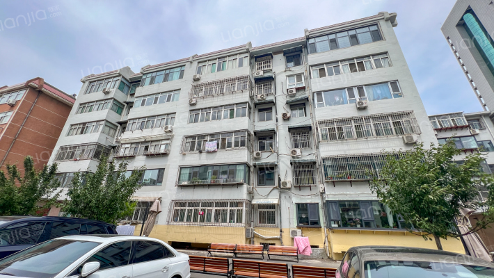 燕子山路55号院外景图