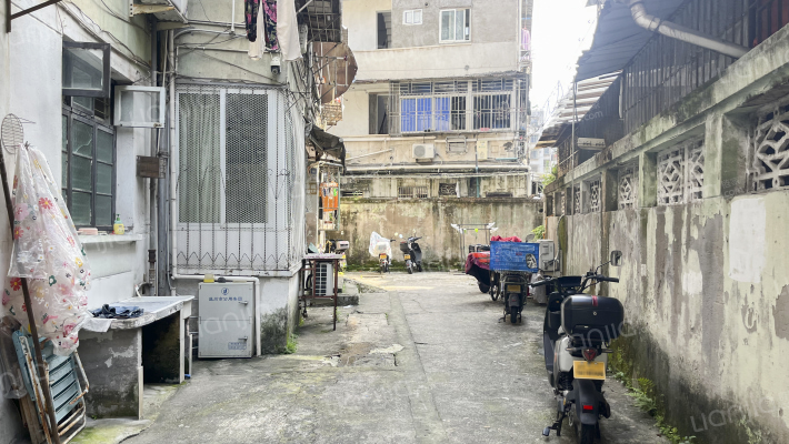 马鞍池西路181号外景图