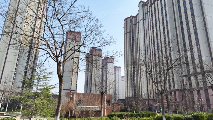 兰西铁苑B区外景图