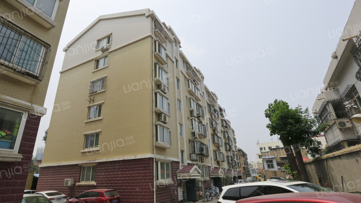 历山东路38至40号外景图