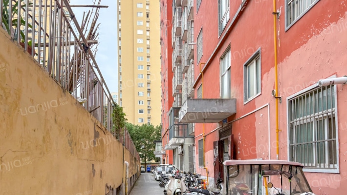 天辰港湾小区外景图
