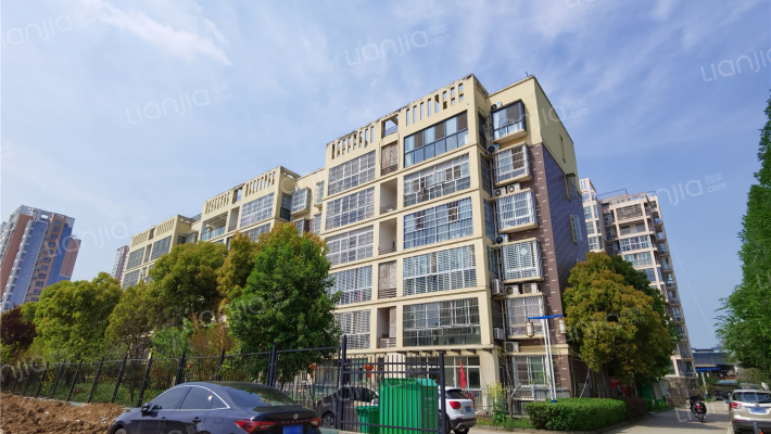 映泉小区外景图