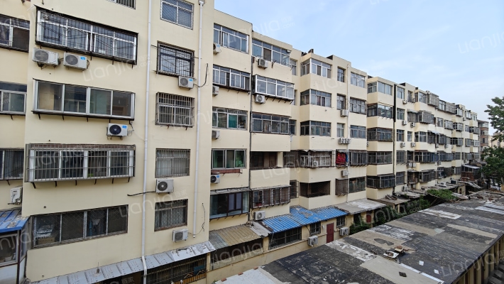 东岳小区(校场街)外景图